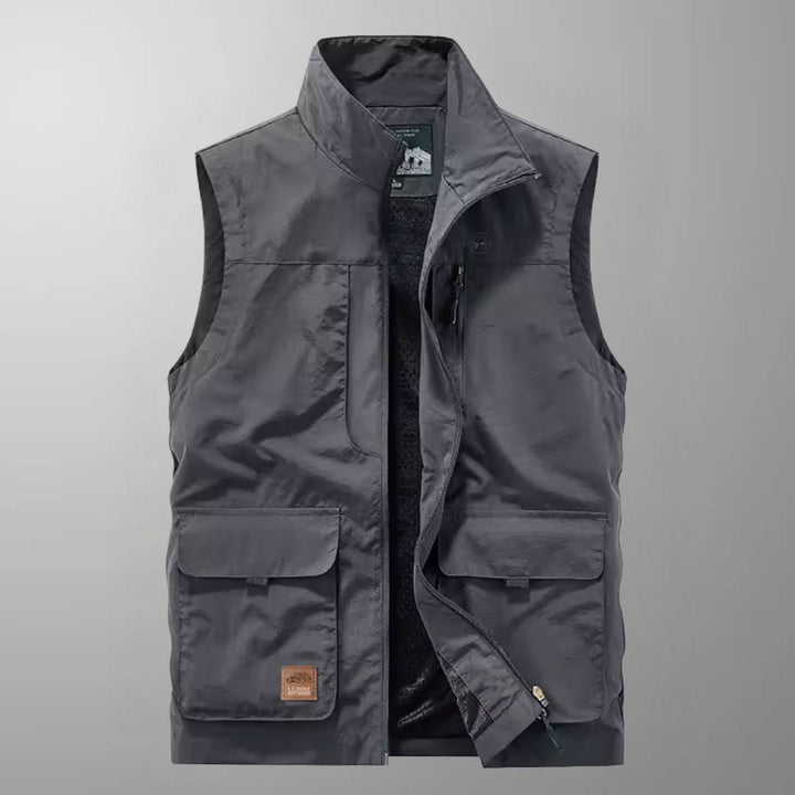 James - Multi-Pocket Breathable Outdoor Cargo Gilet