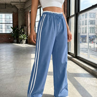 Effortless Contrast Stripe Wide Leg Sweatpants