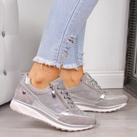 Relaxed Comfort Sneakers Casual Walking Shoes