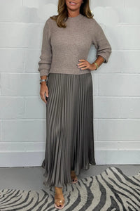 Refined Matching Set Pleated Knit Sweater Midi Dress